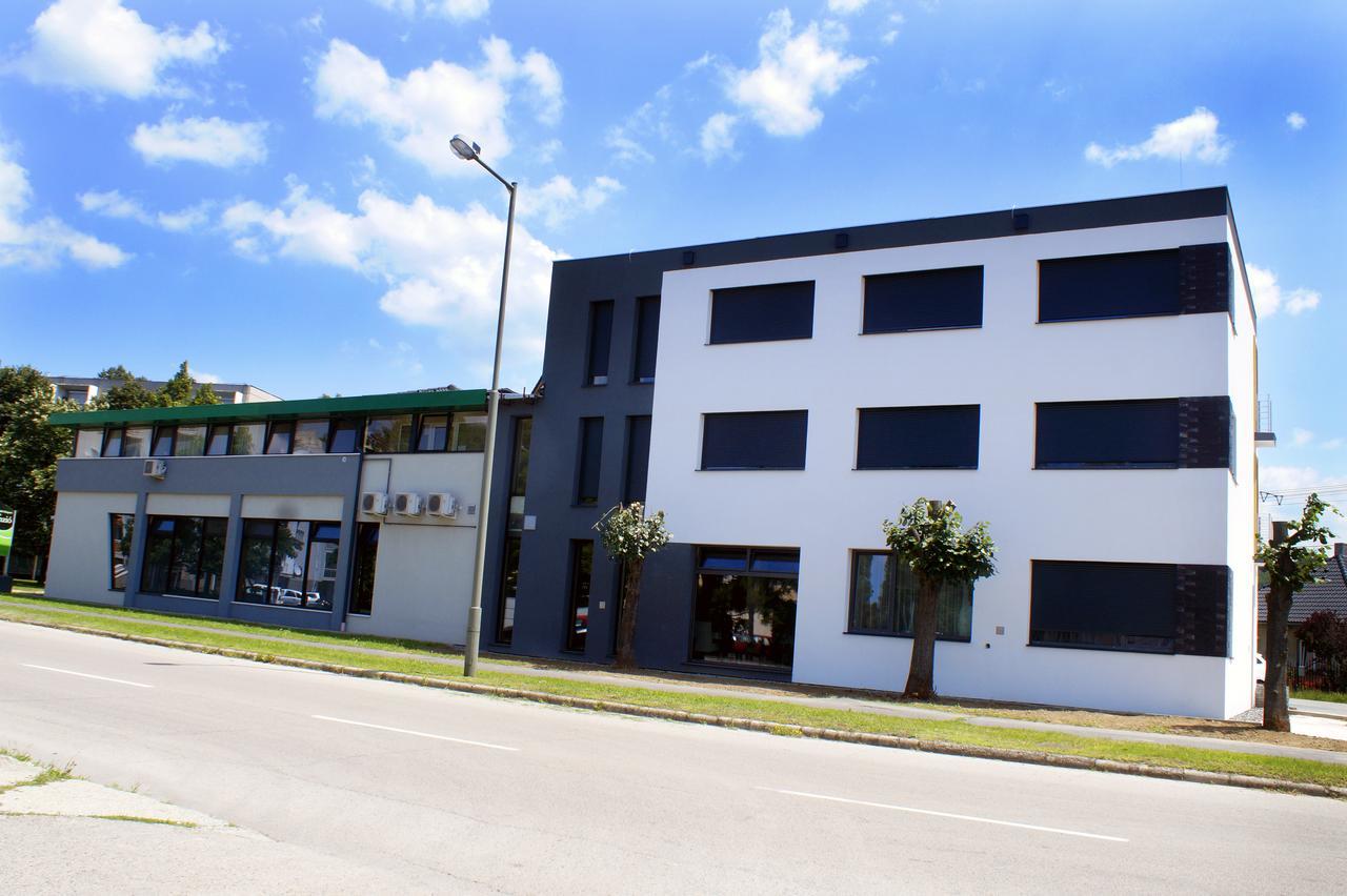 Hotel Fitromax Ajka Exterior photo